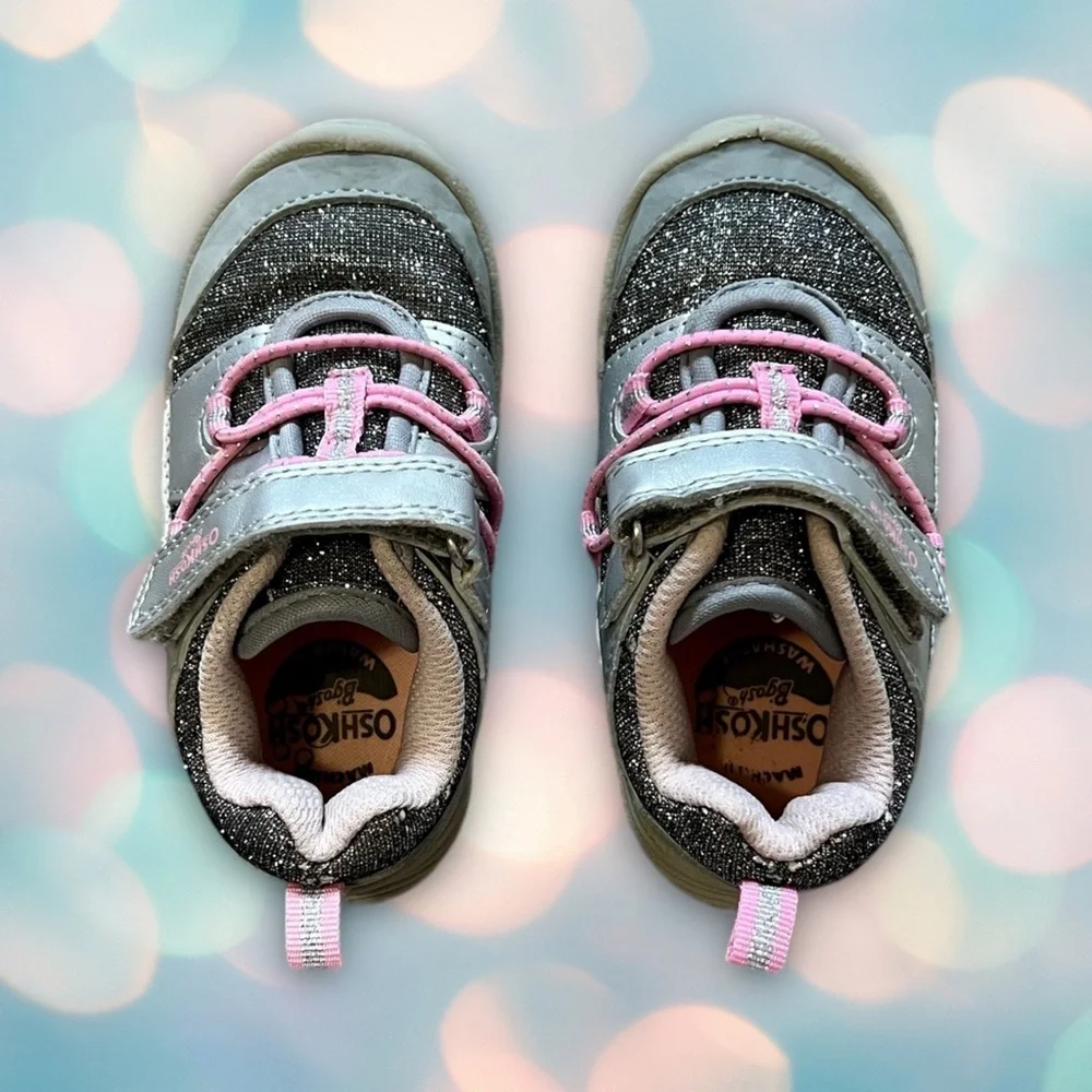 Oshkosh Baby Girl’s Pink and Silver Glitter Athletic Shoes Sneakers Size 6